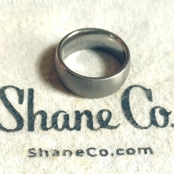 Shane & Co Titanium (8mm) Men Ring Size 8 - Picture 2 of 7